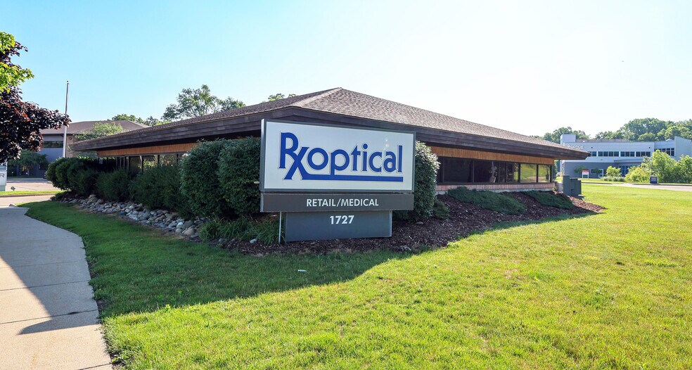 More Photos Of 1727 S Park St, Kalamazoo Medical For Sale
