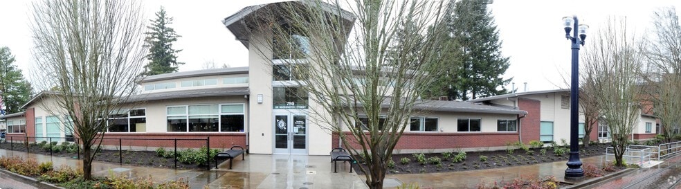 More Photos Of 759 SE Washington St, Hillsboro Schools For Sale