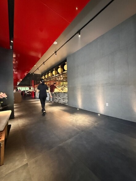 More Photos Of University Dr, Coral Springs Restaurant For Lease