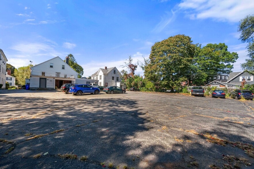 More Photos Of 1126 Washington St, Boston Office For Lease