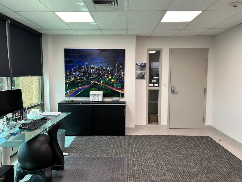 More Photos Of 215 S Wadsworth Blvd, Lakewood Medical For Sale