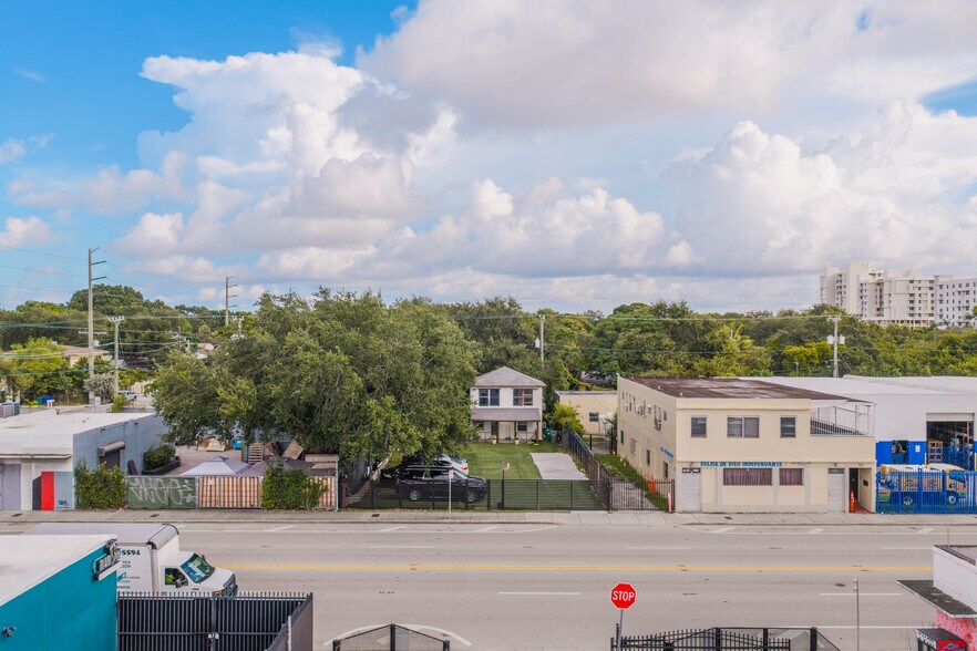 More Photos Of 279 NW 54th St, Miami Flex For Sale