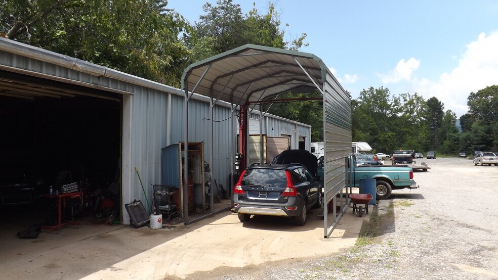 More Photos Of 2056 US 70 Hwy, Swannanoa Auto Salvage Facility For Lease