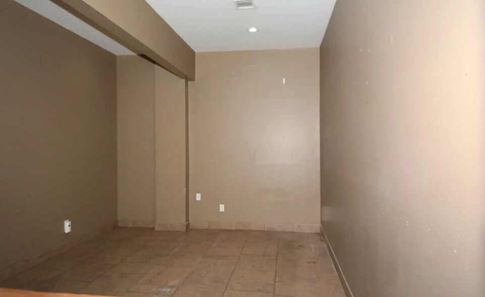 More Photos Of 90 Tyler Pl, South Plainfield Warehouse For Sale