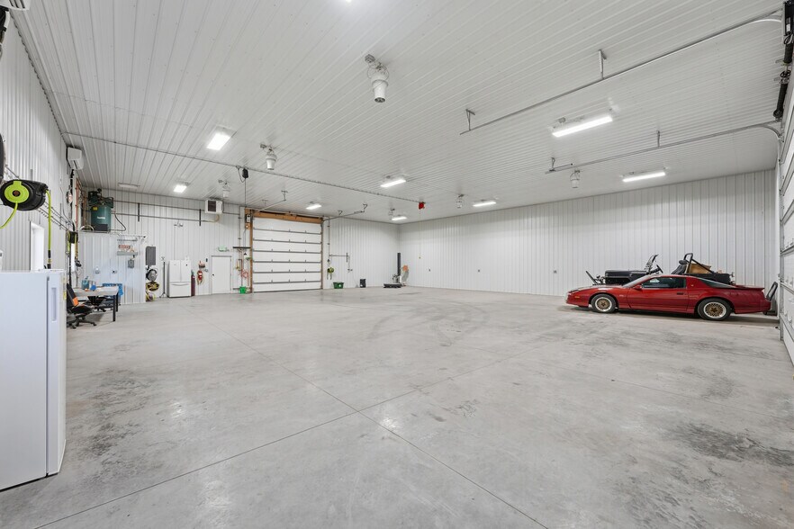 More Photos Of 22946 100th Ave, Cadott Manufacturing For Sale
