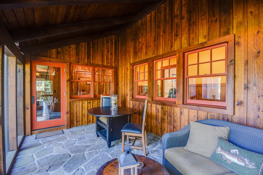 More Photos Of 5771 US Highway 45, Land O Lakes Office For Sale