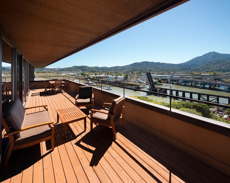 More Photos Of 60 E Sir Francis Drake Blvd, Larkspur Office For Lease