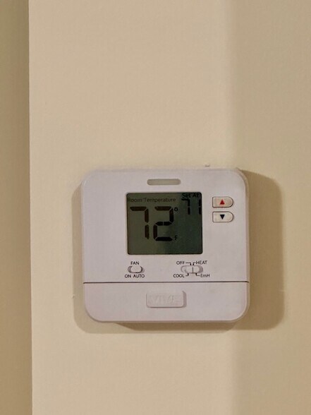 More Photos Of 19 N Bridge St, Round Hill Apartments For Sale