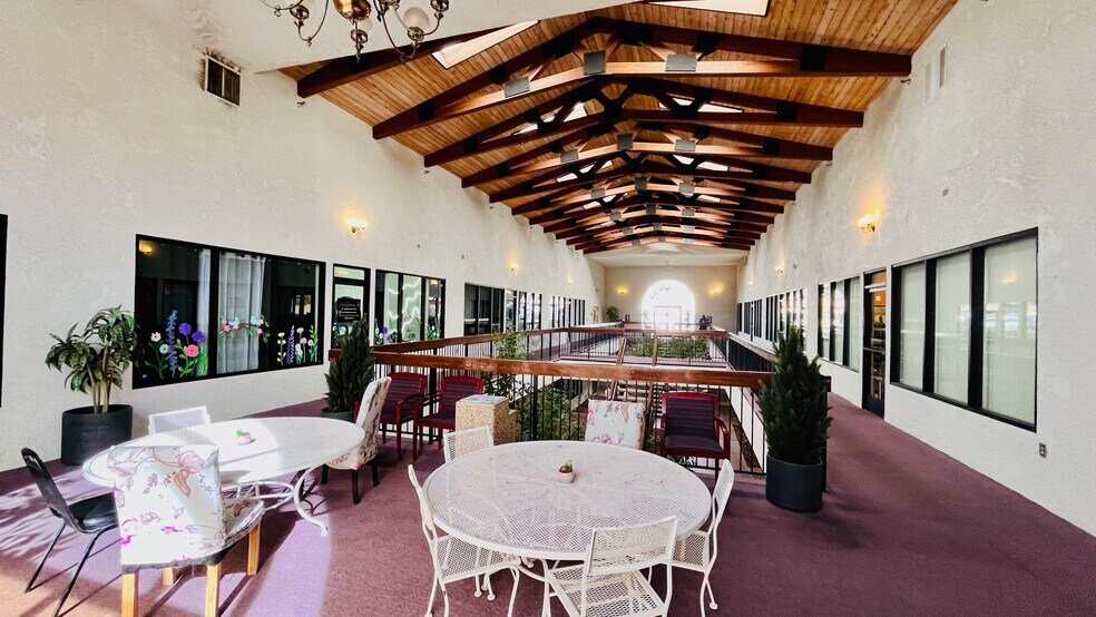 More Photos Of 14075 Hesperia Rd, Victorville Medical For Sale