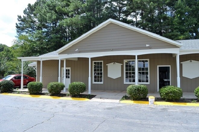 More Photos Of 4650 Flat Shoals Rd, Union City Office For Lease