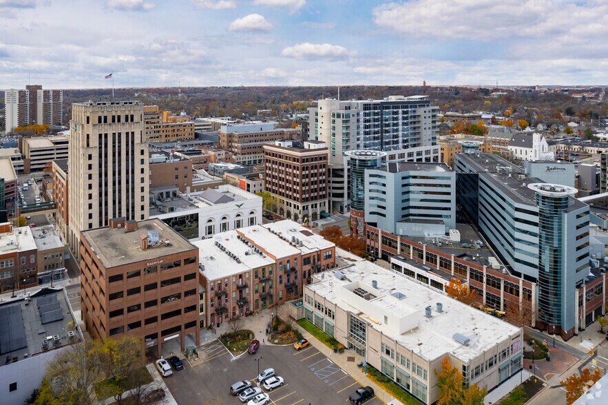 More Photos Of 107 W Michigan Ave, Kalamazoo Office For Sale