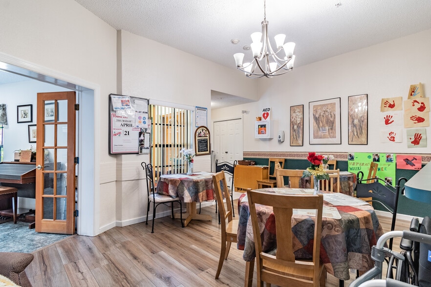 More Photos Of 4407 Millwood Rd, Spring Hill Assisted Living For Sale