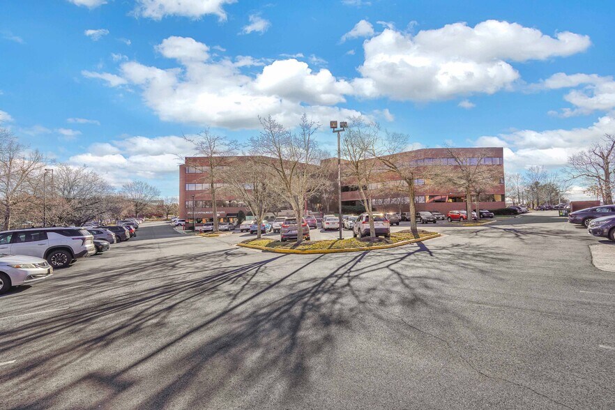 More Photos Of 3930 Pender Dr, Fairfax Medical For Lease