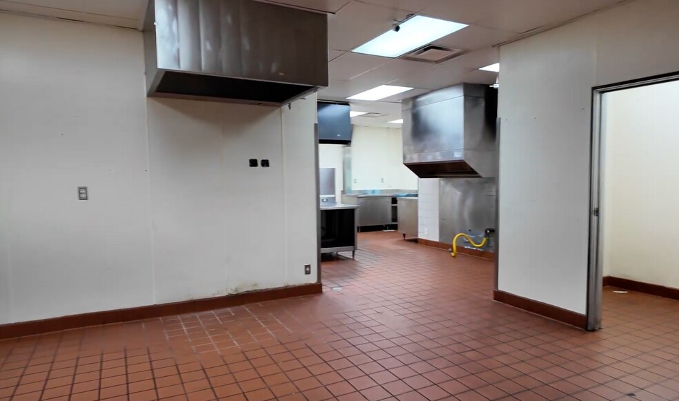 More Photos Of 310 S Boulder Hwy, Henderson Fast Food For Lease