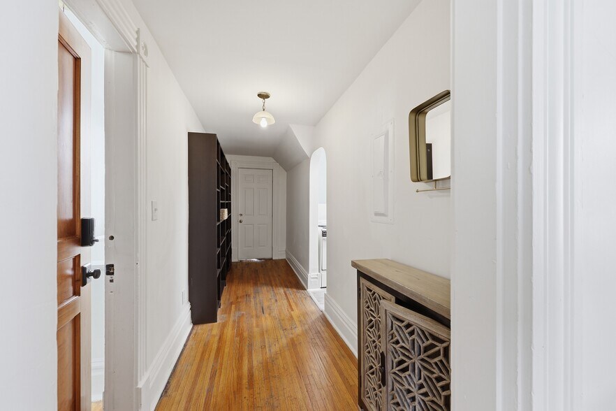 More Photos Of 83-87 Wilson Ave, Columbus Apartments For Sale