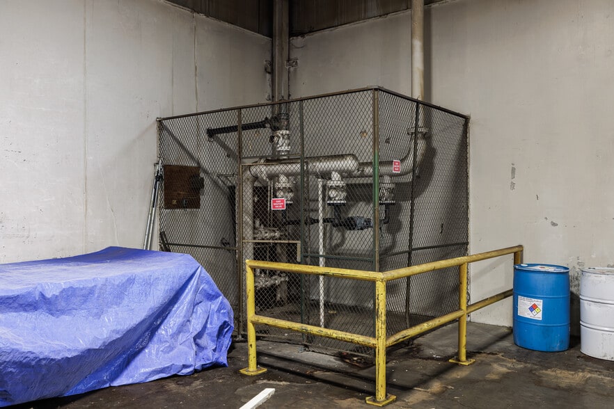 More Photos Of 100 Pixley Industrial Pky, Rochester Manufacturing For Sale