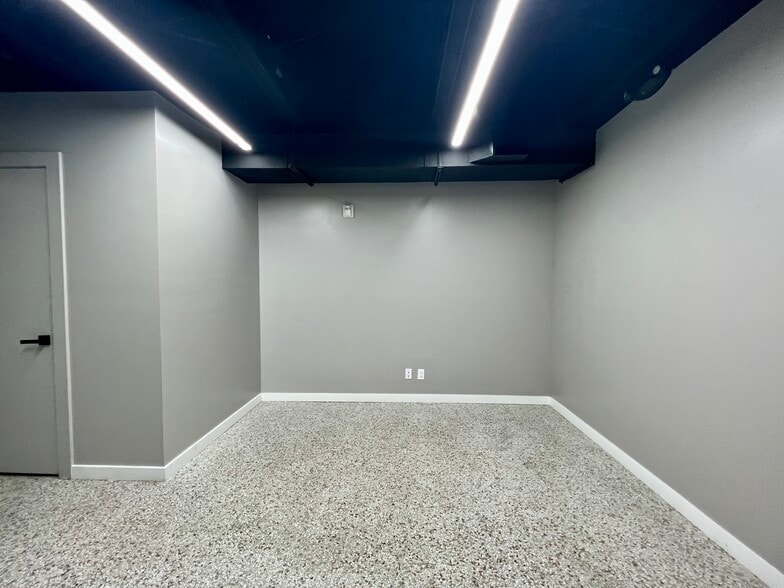 More Photos Of 441 NE 3rd Ave, Fort Lauderdale Office For Lease