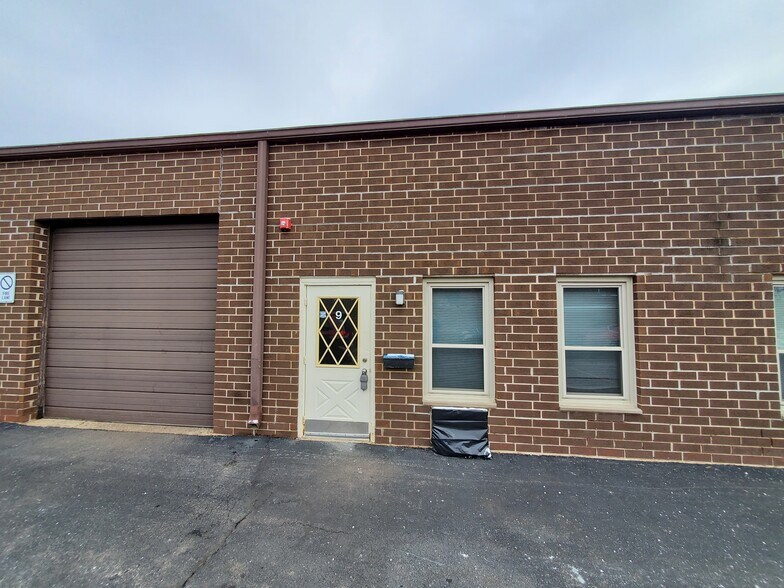 Primary Photo Of 227 James St, Bensenville Warehouse For Lease