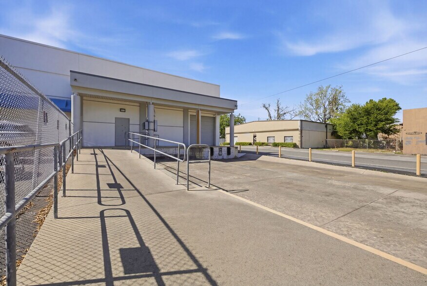 More Photos Of 433 SW 10th St, Ocala Medical For Sale
