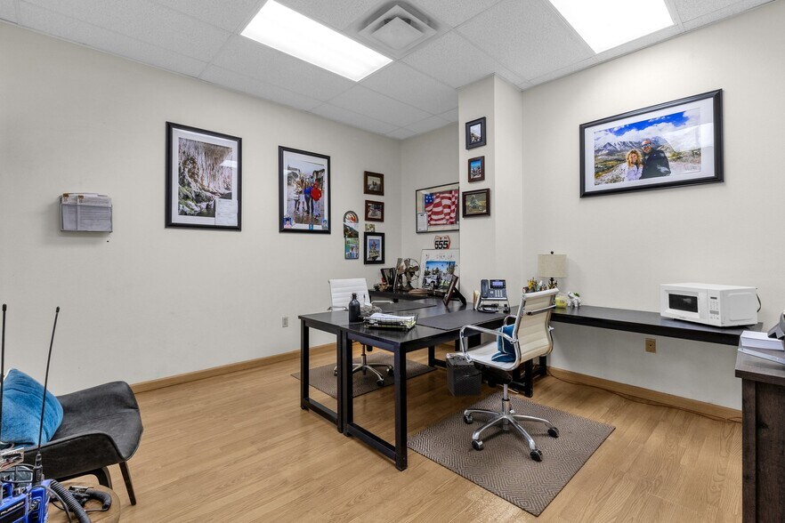 More Photos Of 17212 E Shea Blvd, Fountain Hills Storefront For Sale