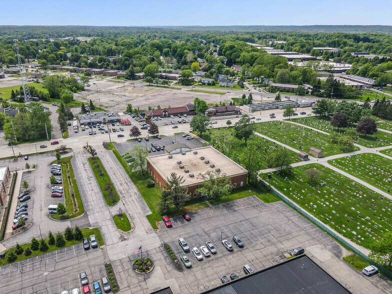More Photos Of 32875 Solon Rd, Solon Medical For Lease