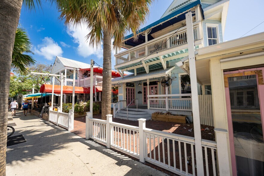 More Photos Of 221 Duval St, Key West Restaurant For Lease