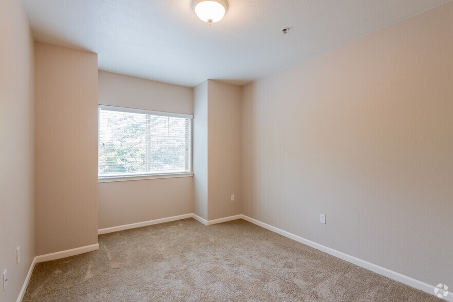 More Photos Of 1666 Da Vinci Ct, Davis Apartments For Sale