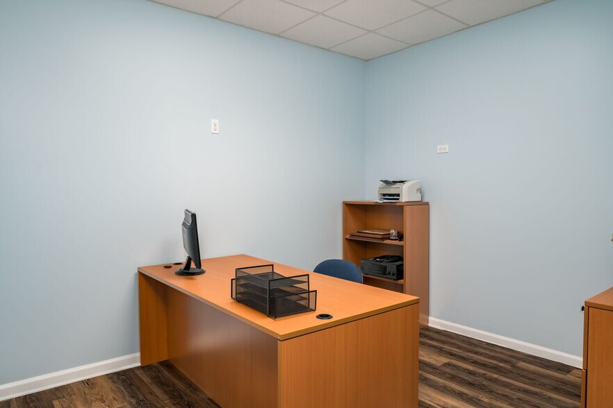 More Photos Of 701 Market St, Saint Augustine Loft Creative Space For Sale