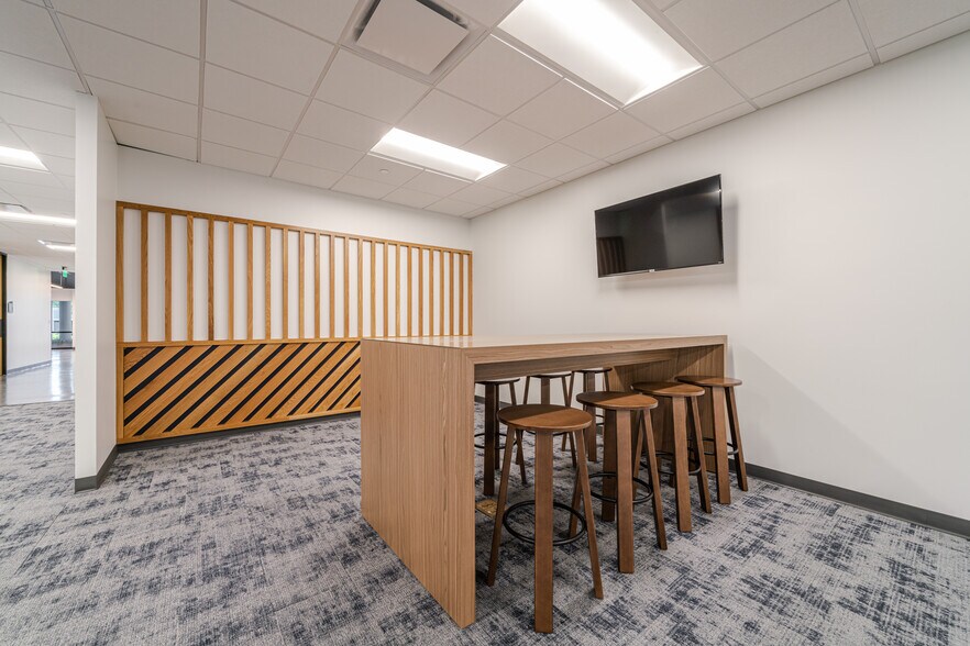 More Photos Of 10777 Clay Rd, Houston Office For Lease