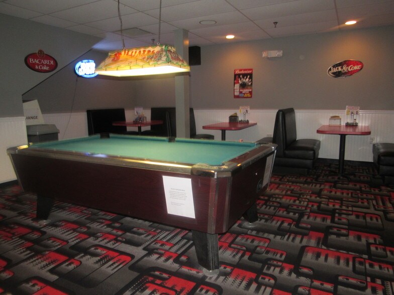 More Photos Of 1103 S Central Ave, Laurel Bowling Alley For Sale