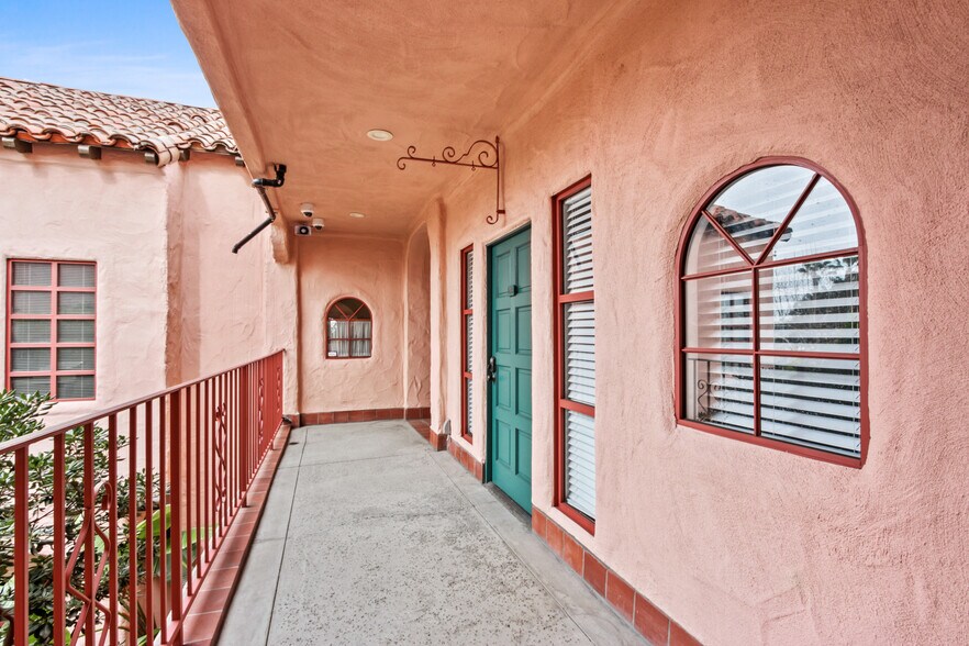 More Photos Of 1252-1254 Irvine Blvd, Tustin Medical For Lease