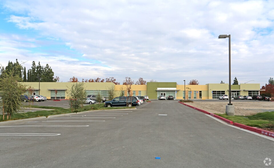 More Photos Of 2345 Country Hills Dr, Antioch Medical For Lease