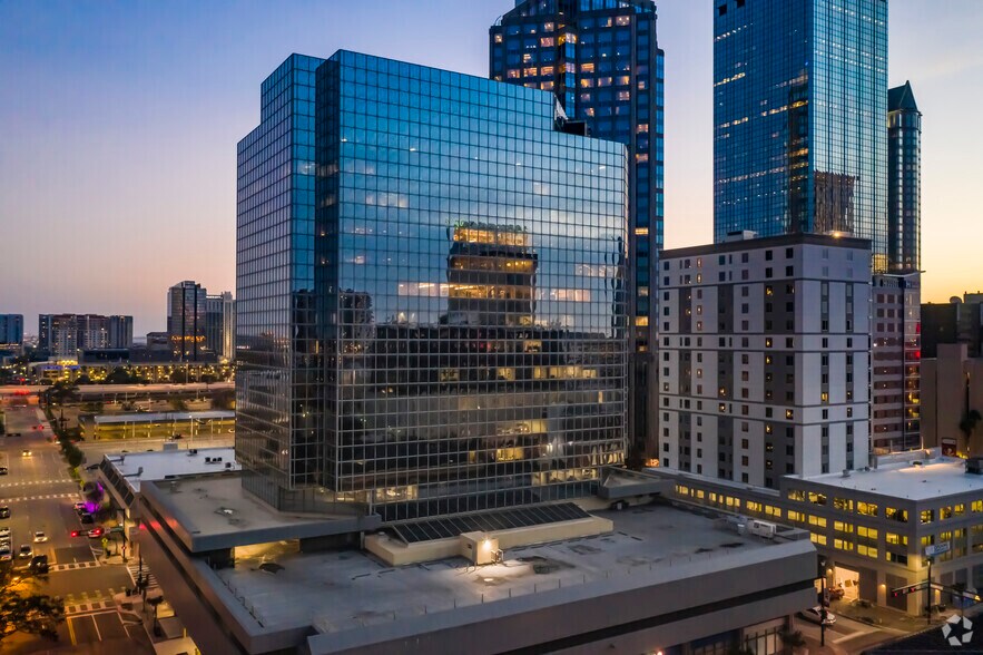 More Photos Of 501 E Kennedy Blvd, Tampa Office For Lease