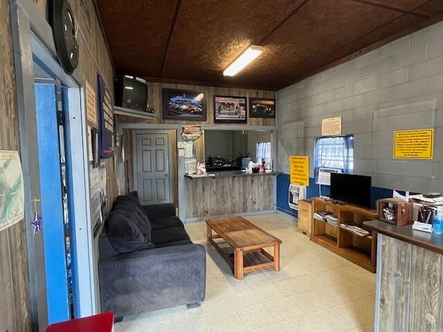 More Photos Of 2260 W Main St, Mountain View Industrial For Sale