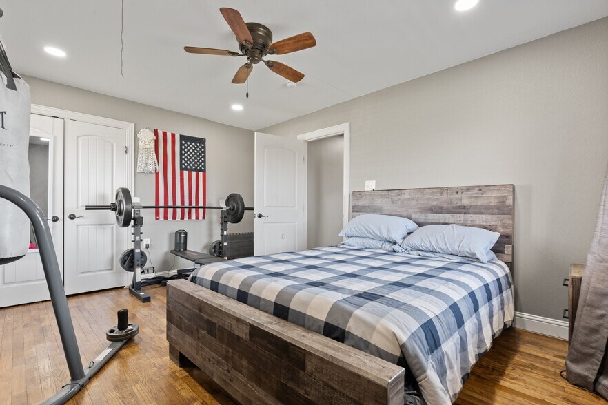 More Photos Of 1641 E Henderson St, Cleburne Land For Sale