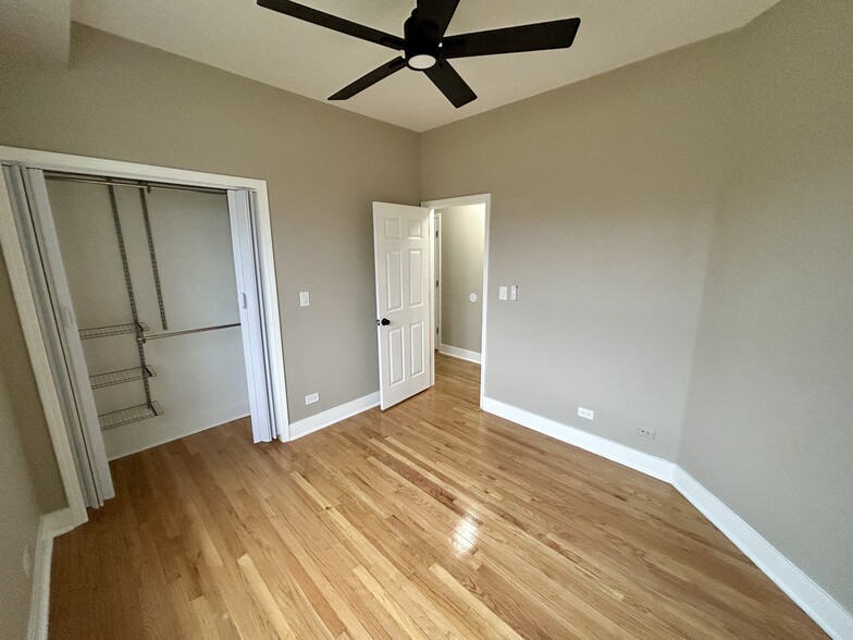 More Photos Of 5644 S Prairie Ave, Chicago Apartments For Sale