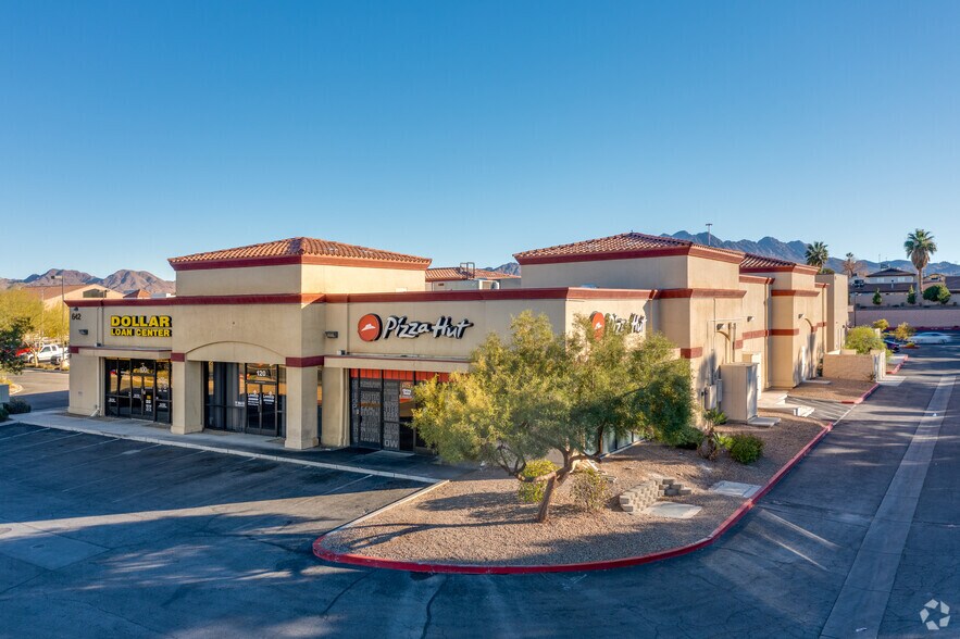 More Photos Of 642-644 E Horizon Dr, Henderson Storefront For Lease