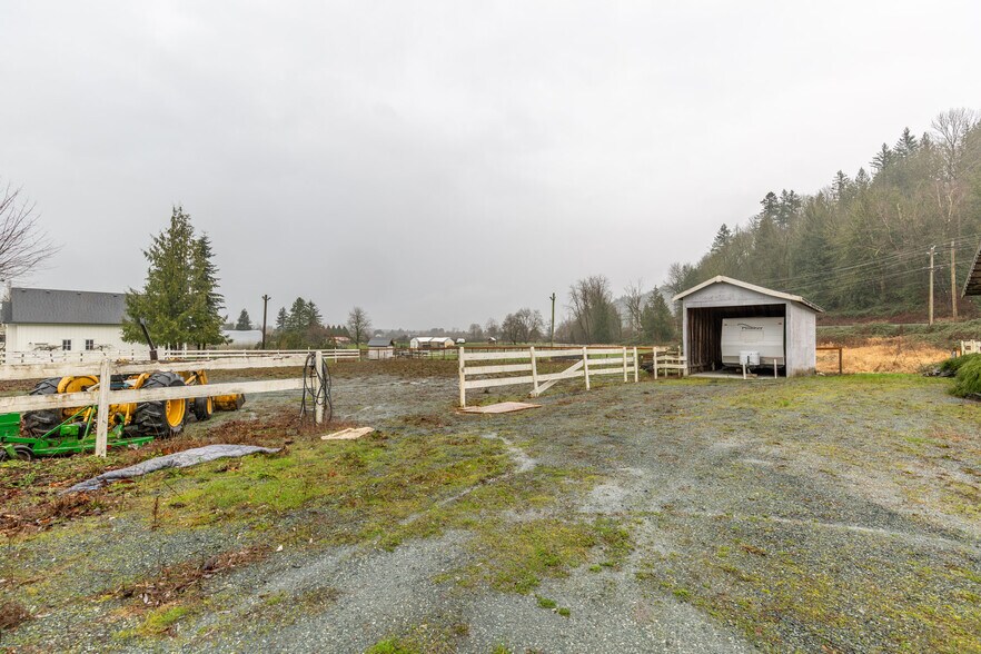 More Photos Of 3996 Eckert St, Chilliwack Land For Sale