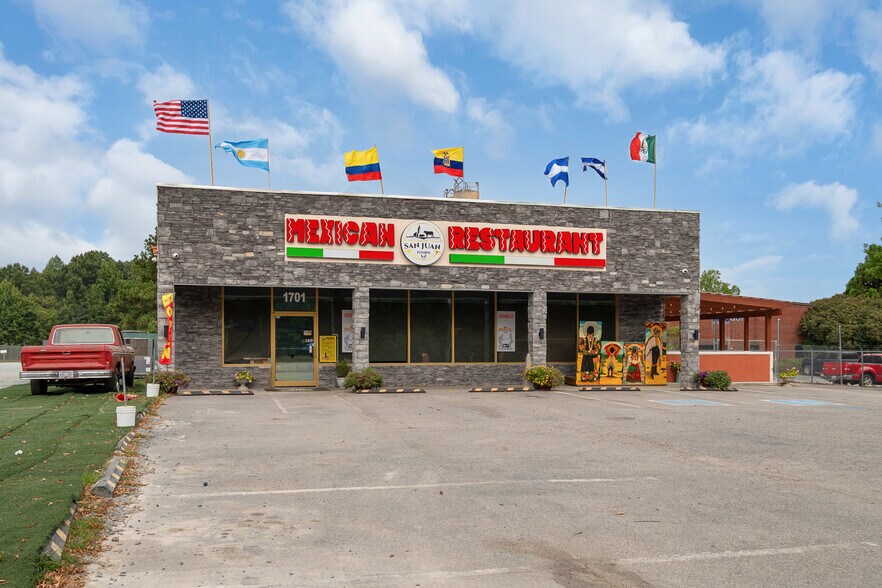 Primary Photo Of 1701 Morgan Mill Rd, Monroe Freestanding For Sale