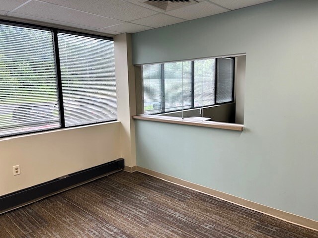 More Photos Of 8114 Sandpiper Cir, Nottingham Medical For Lease