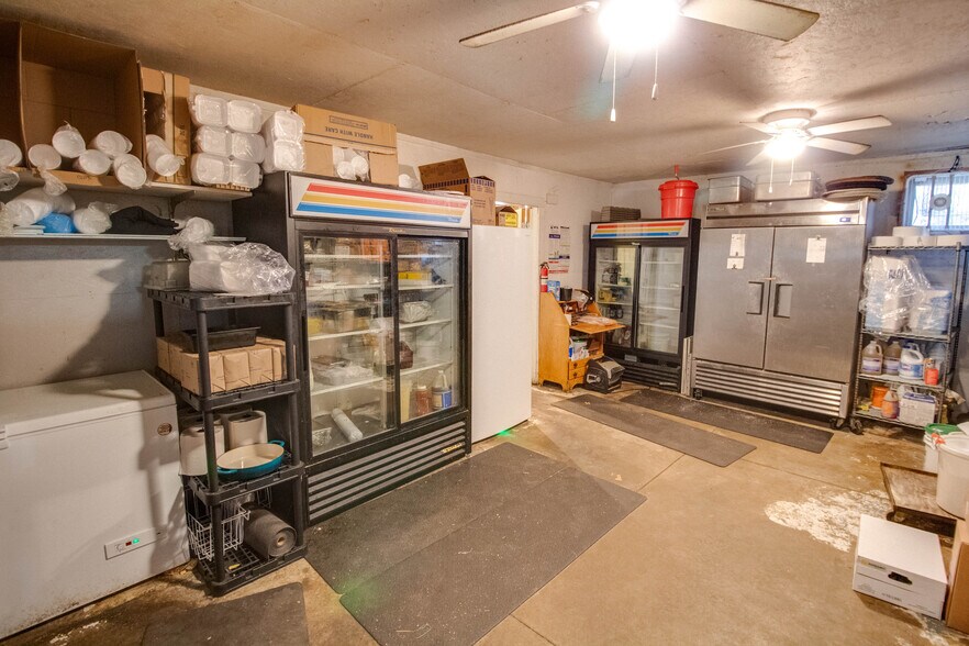 More Photos Of 223 N Pearl St, Waverly Restaurant For Sale
