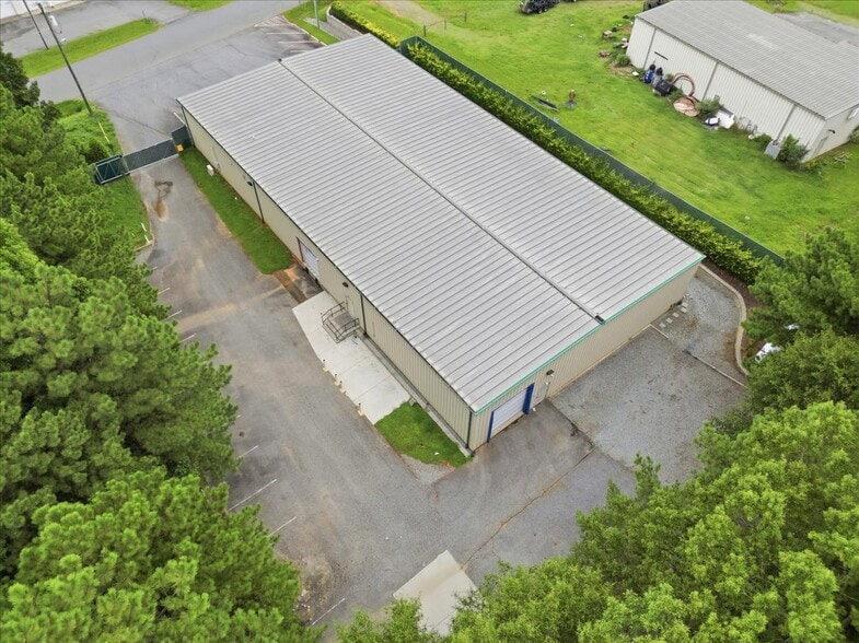 More Photos Of 135 Joshua Ct, Lincolnton Warehouse For Sale