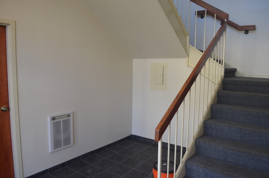 More Photos Of 3923 Blenheim Blvd, Fairfax Medical For Sale