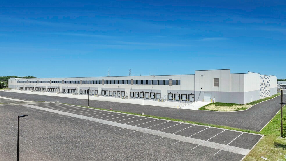 More Photos Of 650 Federal Blvd, Carteret Unknown For Lease