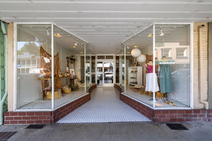 More Photos Of 435 Main St, Placerville Storefront For Sale