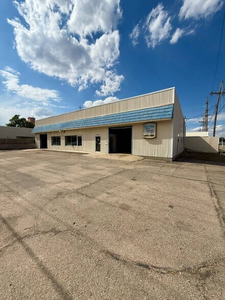 Primary Photo Of 305 W 5th St, Concordia Industrial For Lease