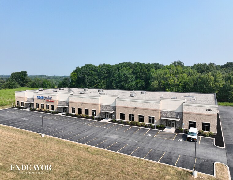 More Photos Of 7910 Lehigh Crossing, Victor Showroom For Sale