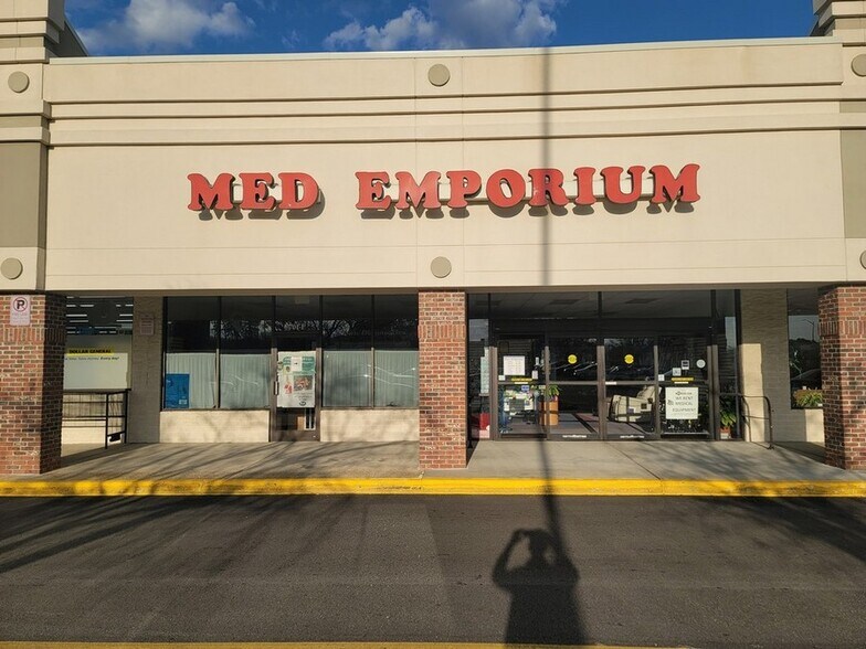 More Photos Of 701 N Battlefield Blvd, Chesapeake Unknown For Lease