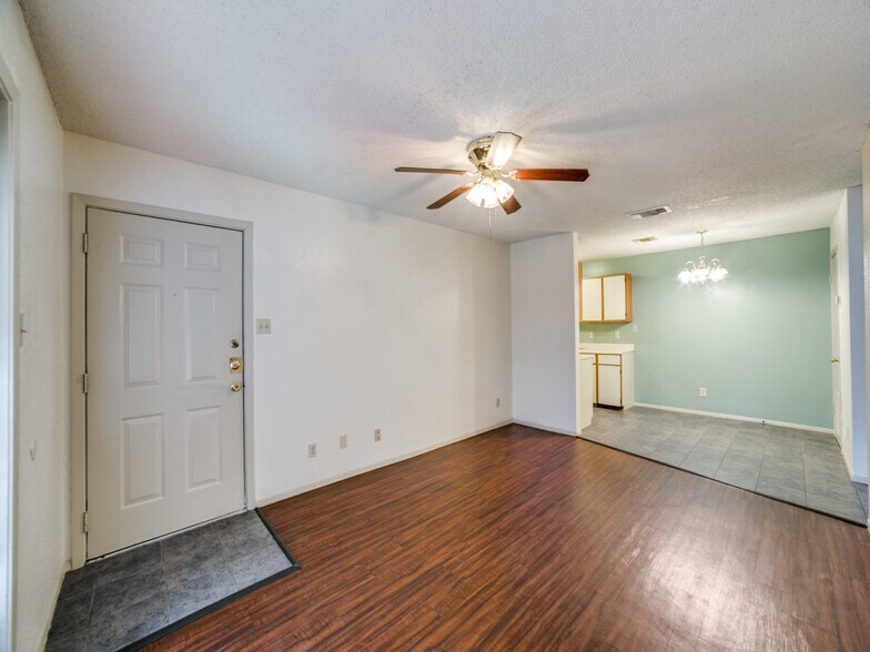 More Photos Of 7737 Skolout St, San Antonio Apartments For Sale