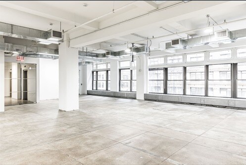 More Photos Of 330 Seventh Ave, New York Office For Lease